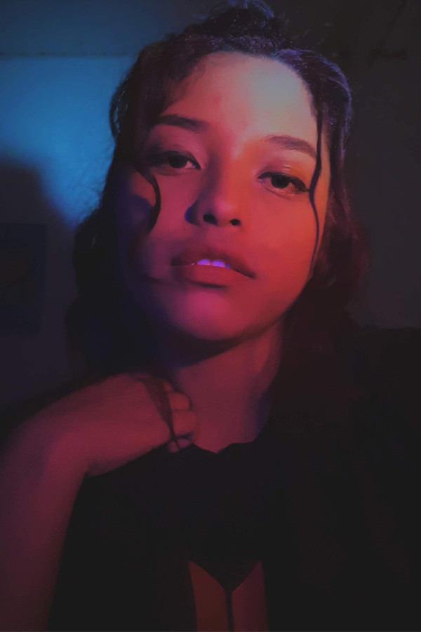 Louise Di Fátima backdrop