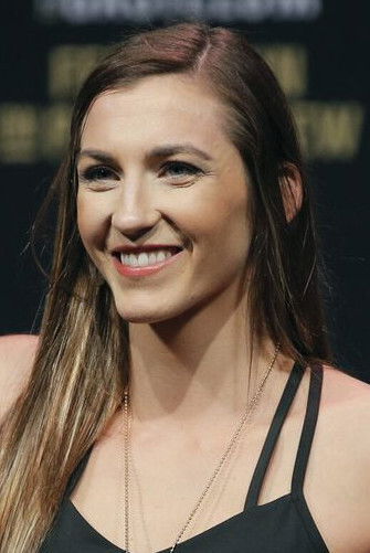 Montana De La Rosa backdrop