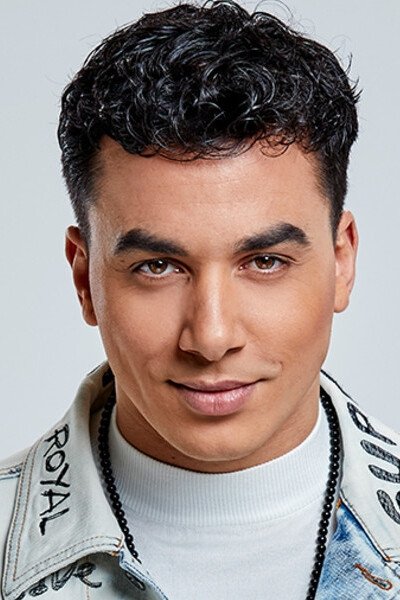 Timor Steffens backdrop