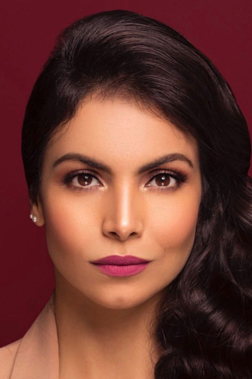 Zineb Obeid backdrop