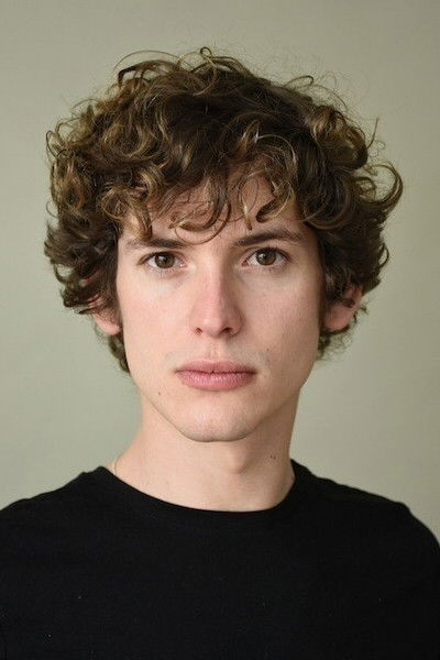 Benjamín Bou backdrop