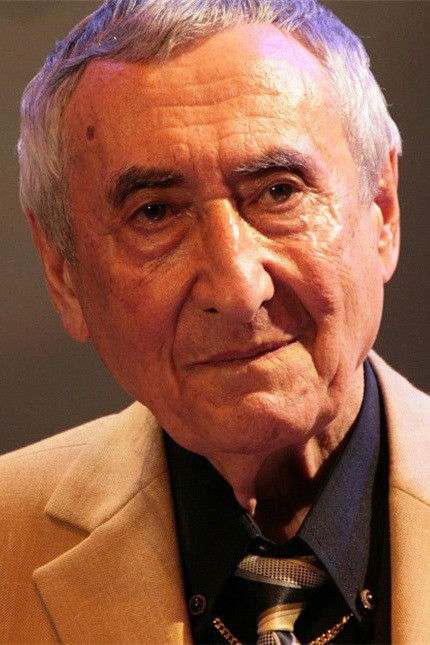 Aleksandr Kanevsky backdrop