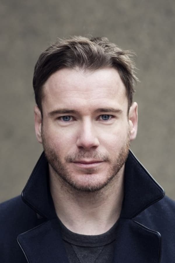 Felix Scott backdrop