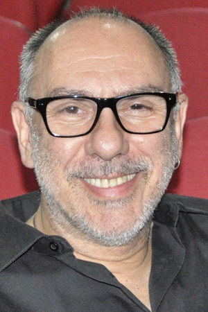 Ariel Moshe backdrop