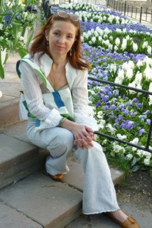 Yuliya Gerra backdrop