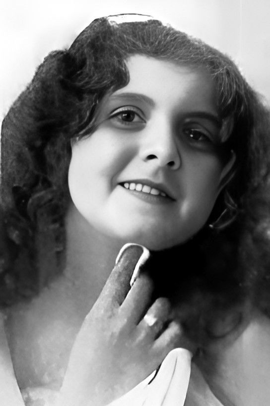 Audrey Berry backdrop