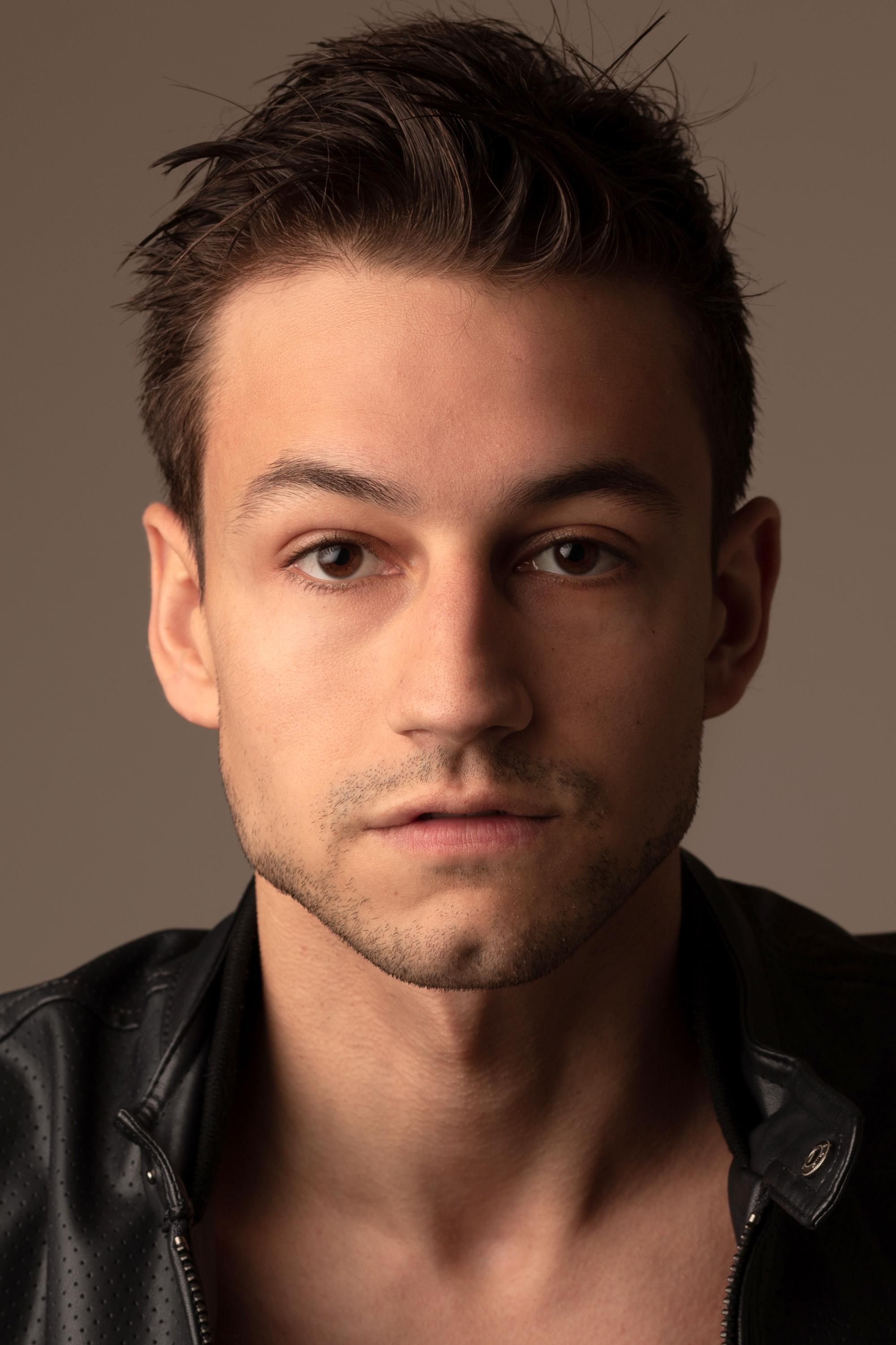 Gabriel Tarantini backdrop