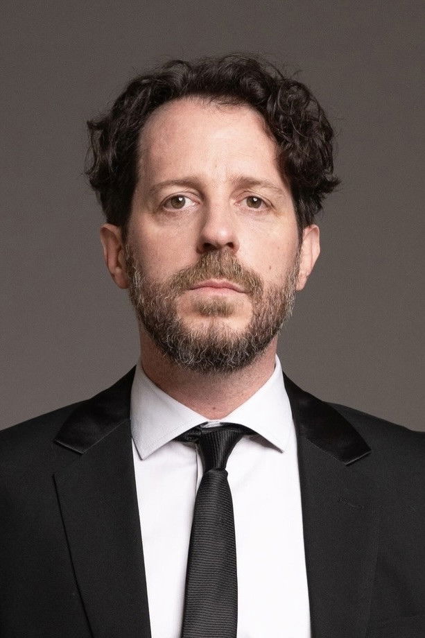 Daniel Surasky backdrop