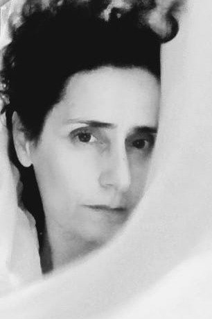 Carla Andréa Gonçalves backdrop