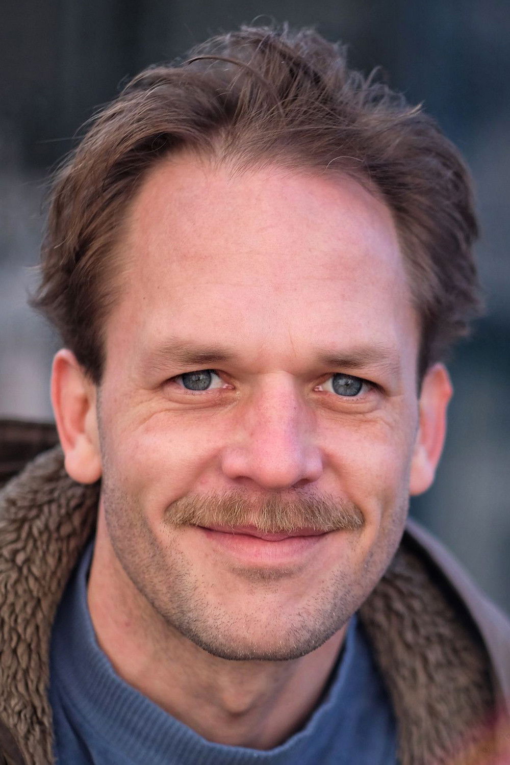 Milian Zerzawy backdrop