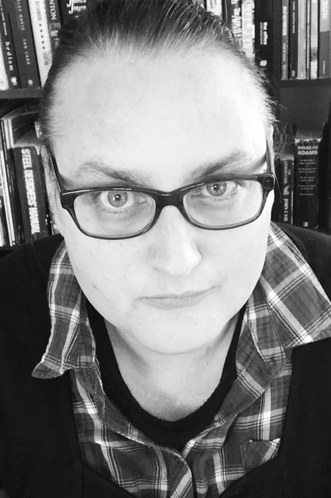 Sara Elizabeth Joyce backdrop