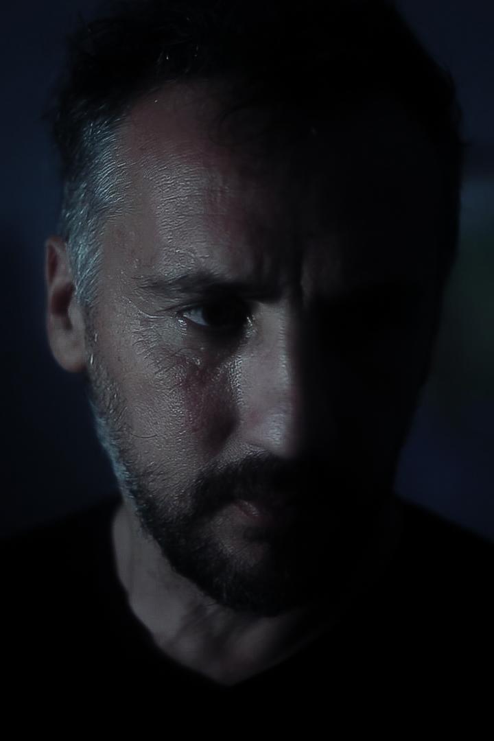 Beto Bernuez backdrop