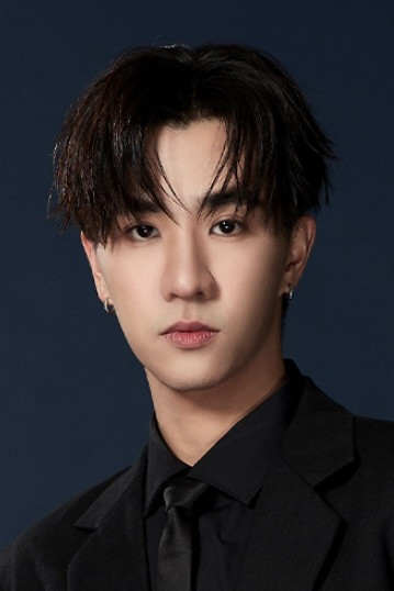 Tanapon Sukumpantanasan backdrop