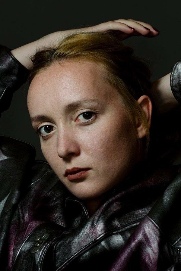 Romana Lobak backdrop