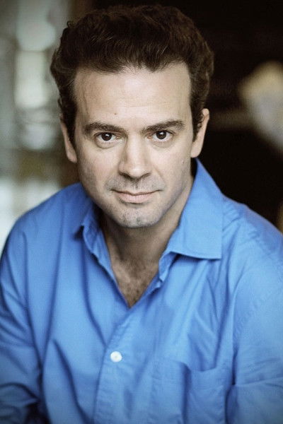 Cyril de la Morandière backdrop