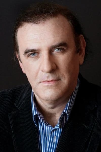 Luke Hayden backdrop