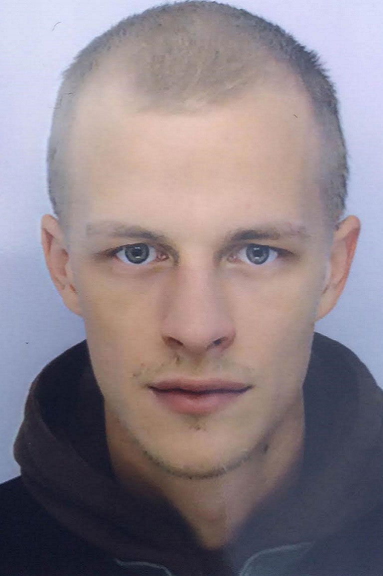 Anton Bialas backdrop