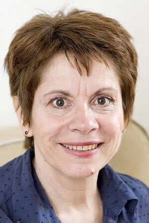 Anne Plumet backdrop