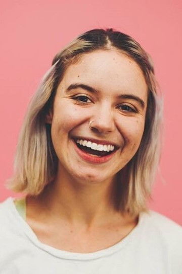 Sophie Hattch backdrop