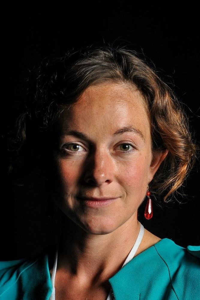 Serena Brabazon backdrop