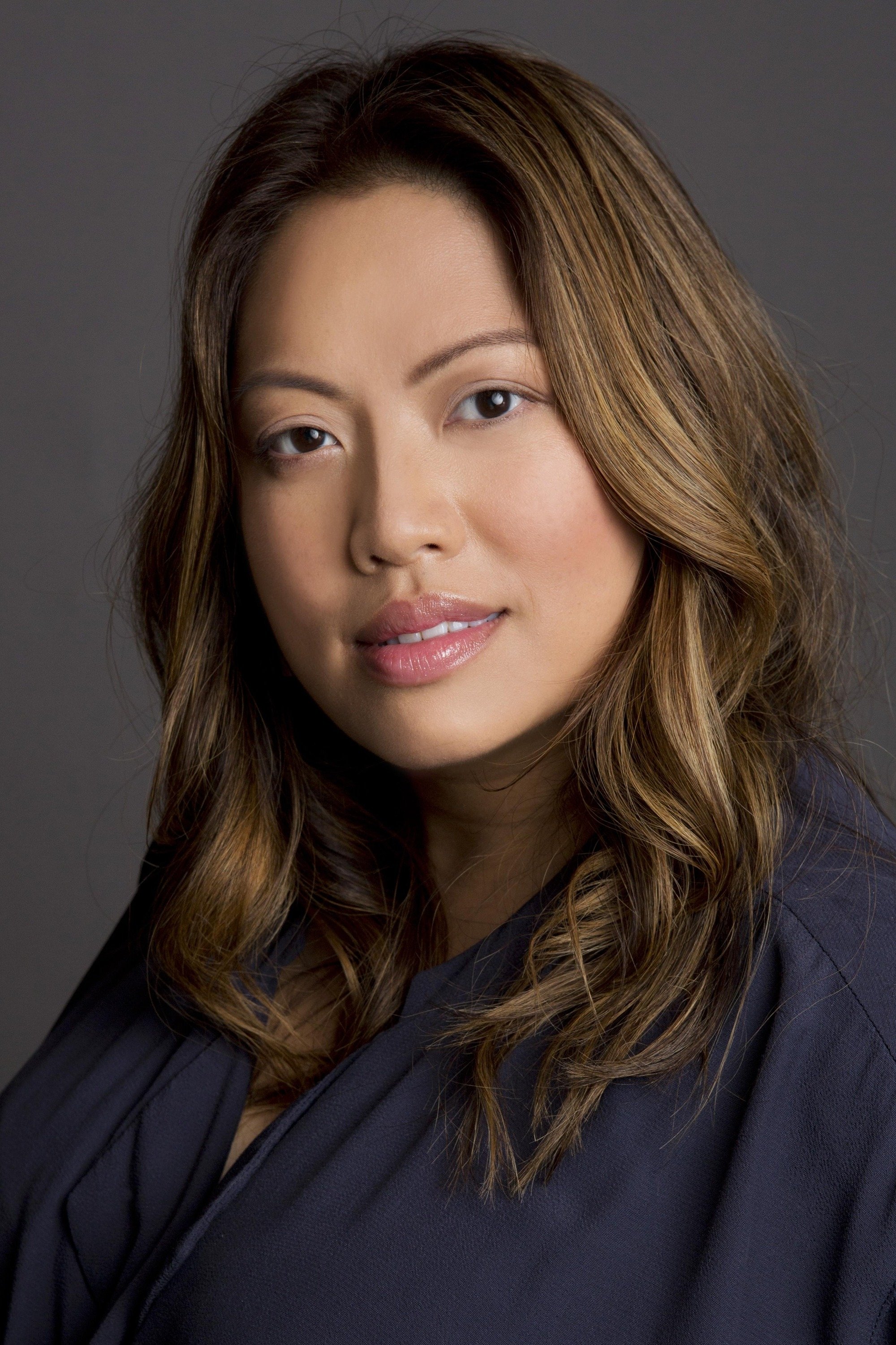 Kulap Vilaysack backdrop