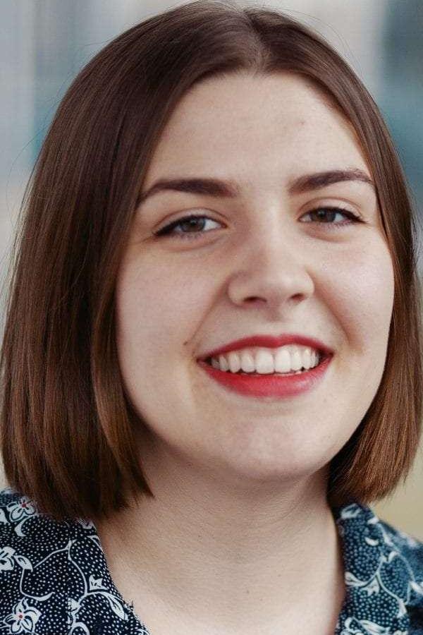 Alysha Seriani backdrop