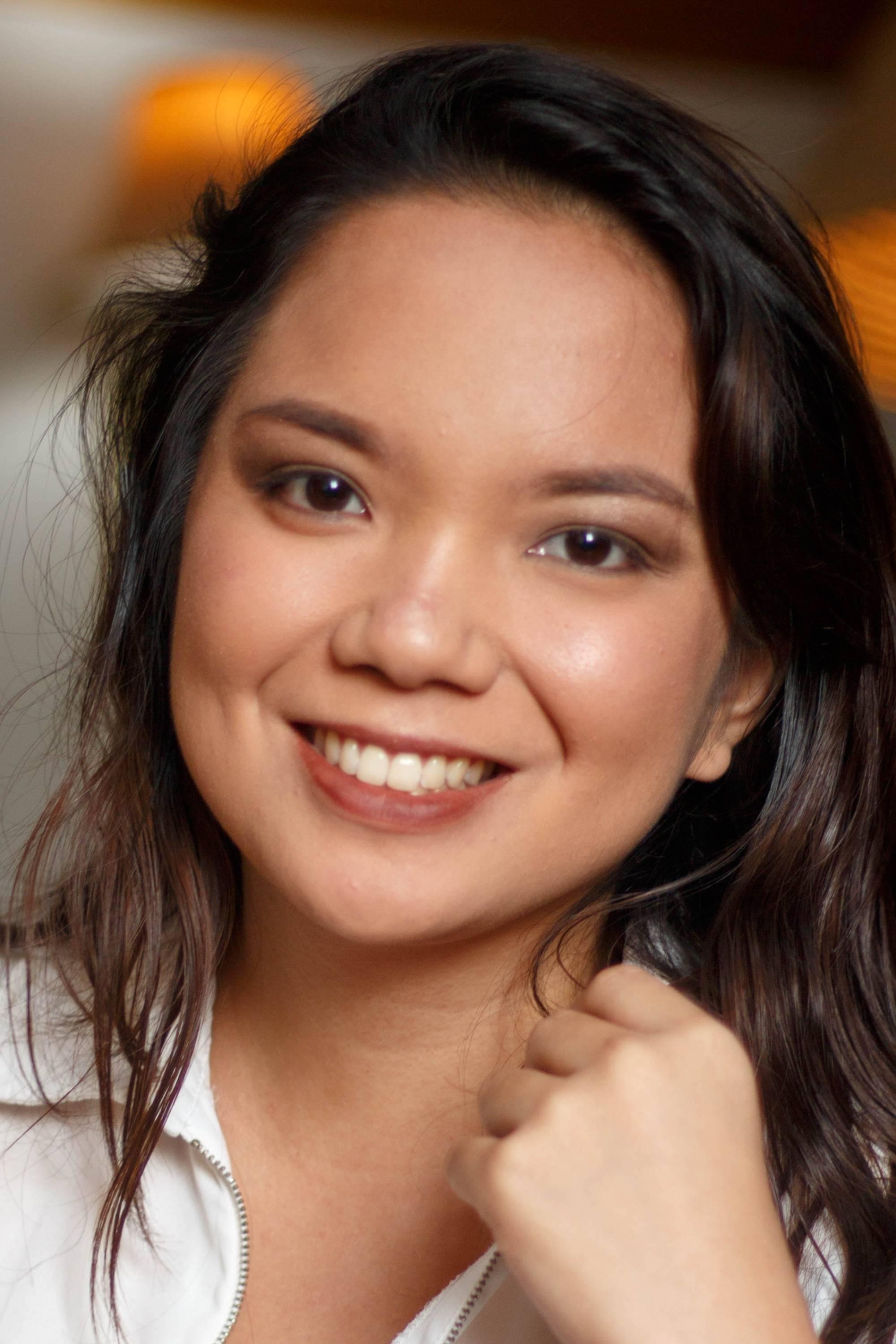 Alecks Ambayec backdrop