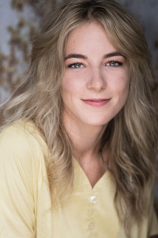 Albertine Jonas backdrop