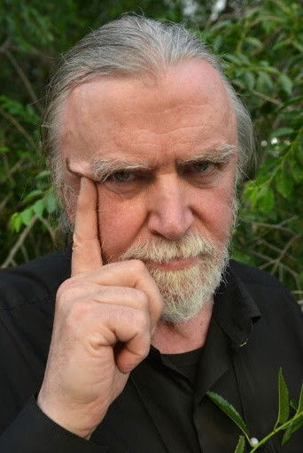 Andrey Tropyllo backdrop