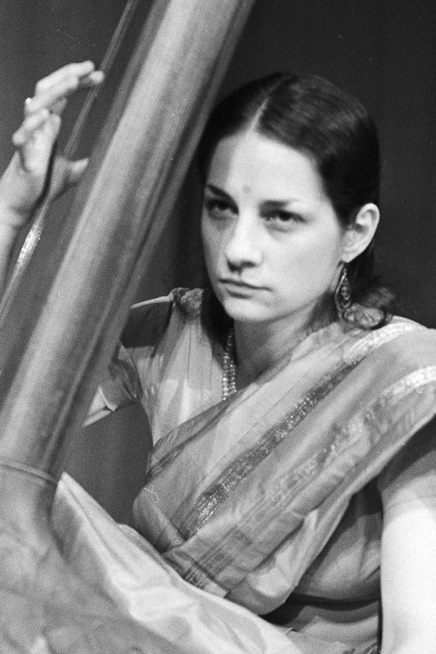 Marian Zazeela backdrop