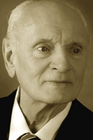 Konstantin Gradopolov → Konstandtin Gradopolov backdrop