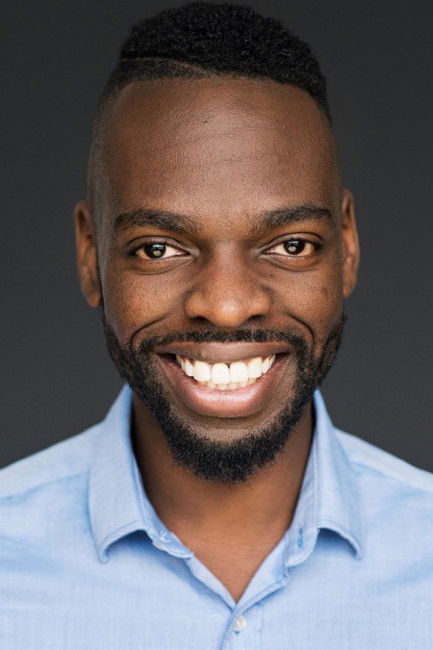 Ricardo Lamour backdrop