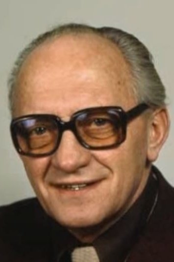 Sacco van der Made backdrop