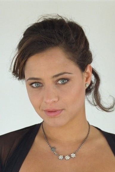 Esmée de la Bretonière backdrop