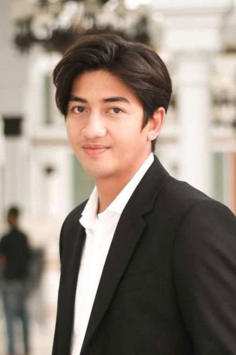 Harris Illano backdrop