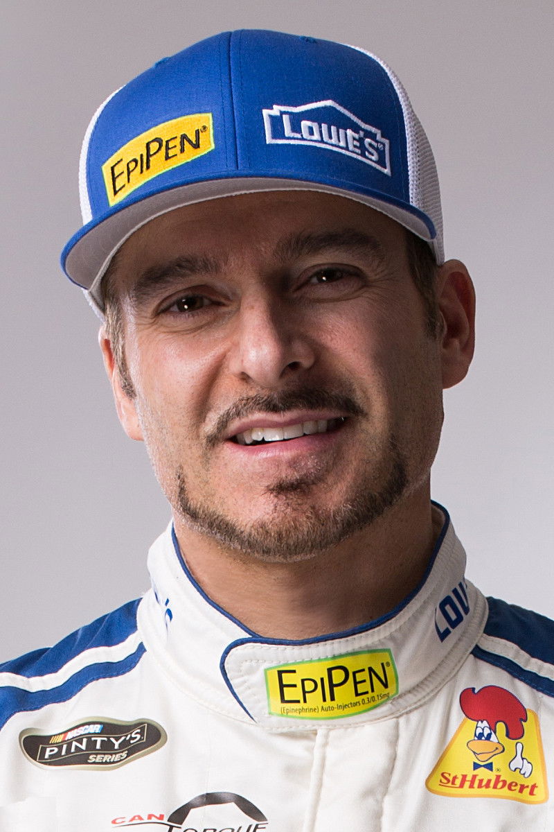 Alexandre Tagliani backdrop