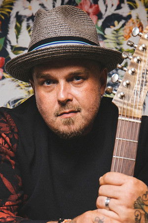 Chris Robertson backdrop