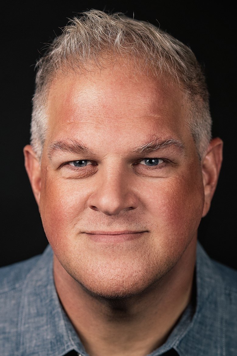 Abraham Benrubi backdrop