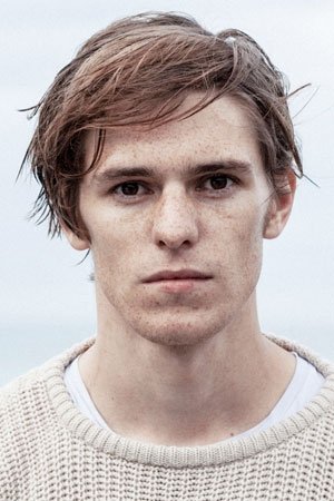 Adrien Dantou backdrop