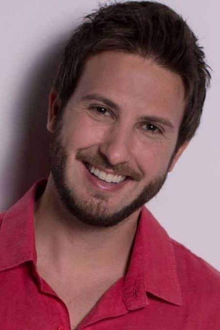 Cláudio Pitanga backdrop