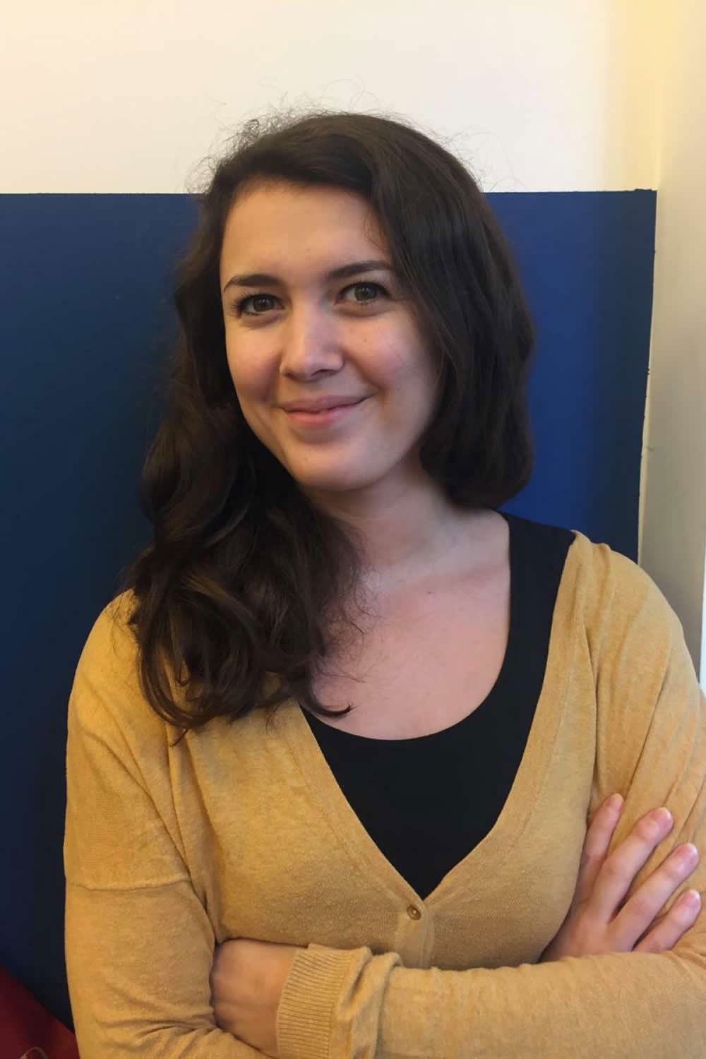 Mathilde Fassin backdrop