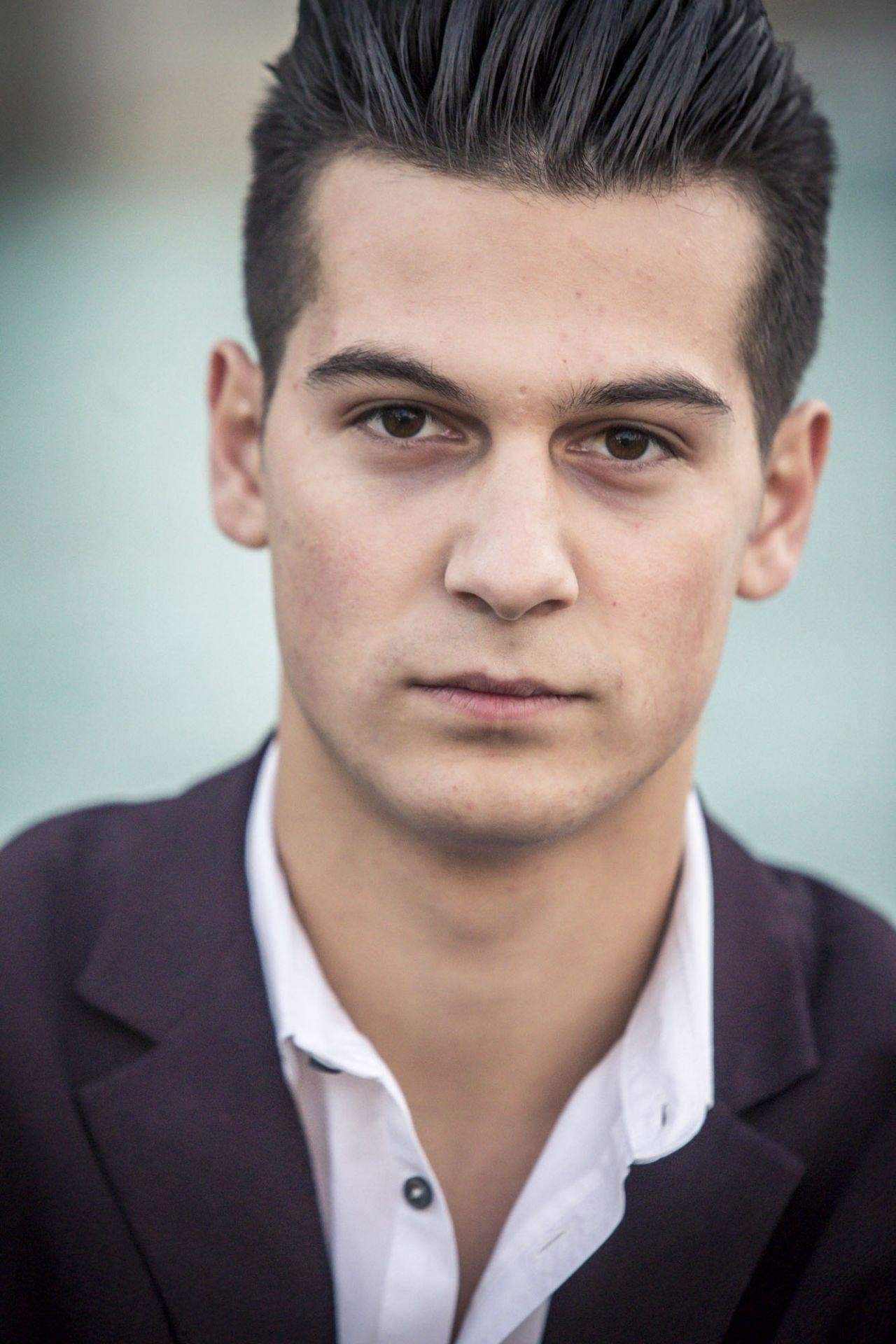 Luigi Imola backdrop