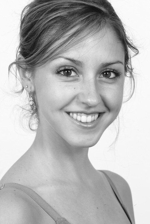 Isabella Gasparini backdrop