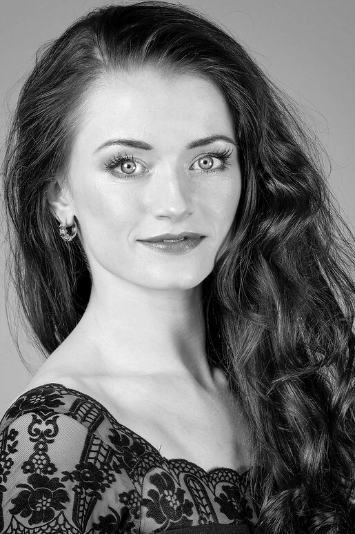 Anna Rose O'Sullivan backdrop