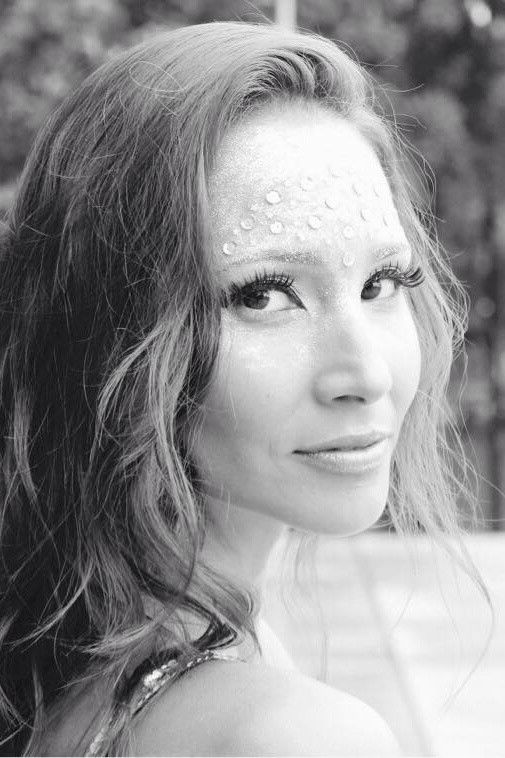 Mel Carneiro backdrop