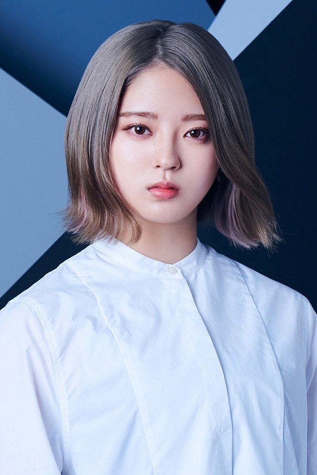 Miju Suzumoto backdrop