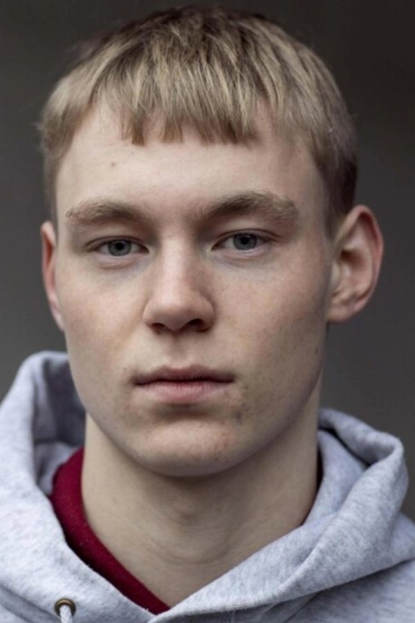 Elias Budde Christensen backdrop