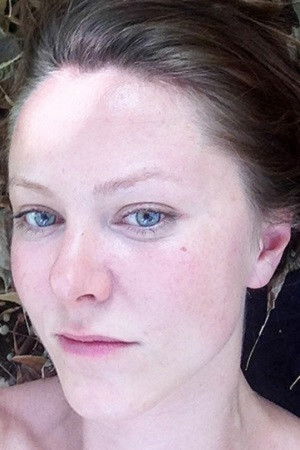 Anna Arushanyan backdrop