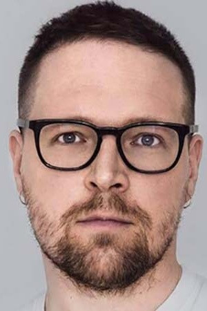 Roman Super backdrop