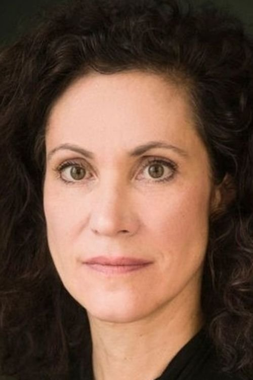 Justine Hirschfeld backdrop